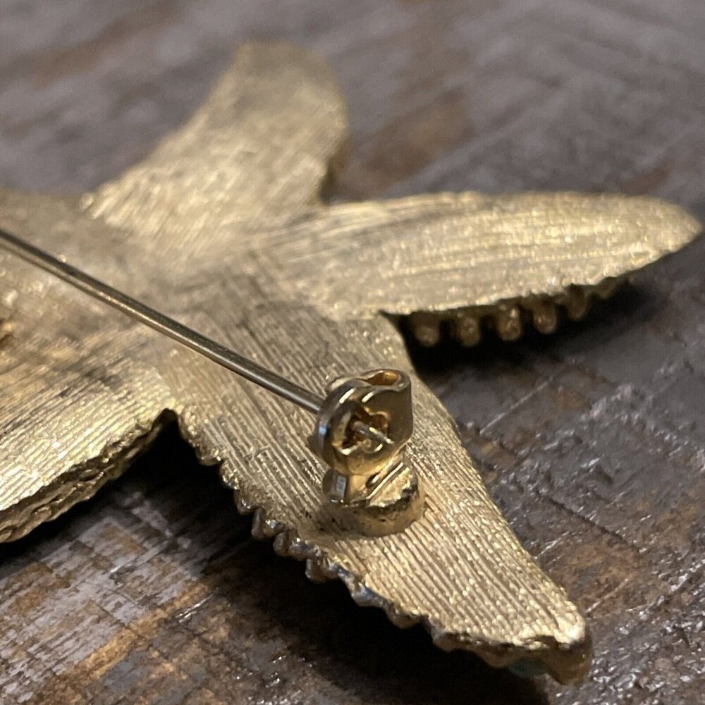 Vintage Textured Gold Tone & Green Stone Chips Beach Sea Starfish‎ Brooch Pin - Picture 5 of 7